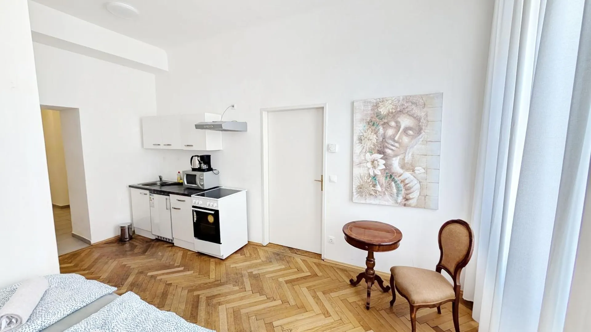 Charming Stay At Maerzstrasse Apartments Close To Vienna Attractions
